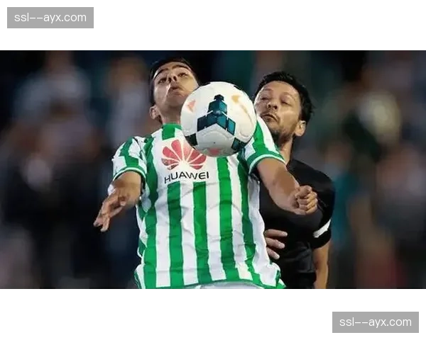 深度复盘贝蒂斯vs比利亚雷亚尔：双方共计24次尝试肋部渗透，成功率决定比赛走向